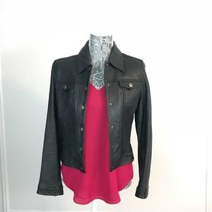 Genuine leather jacket - trendy and like new 💥